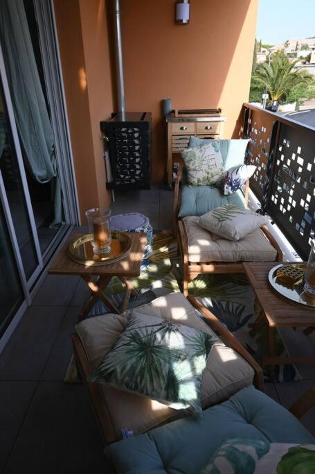 Appartement Carqueiranne Le Port Bagian luar foto